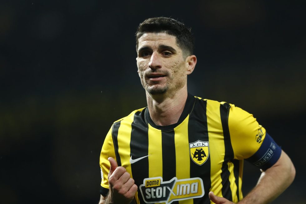 Η ΑΕΚ ανακοίνωσε στο γήπεδο την επέκταση της συνεργασίας της με τον Μάνταλο ως το 2027 (vid)