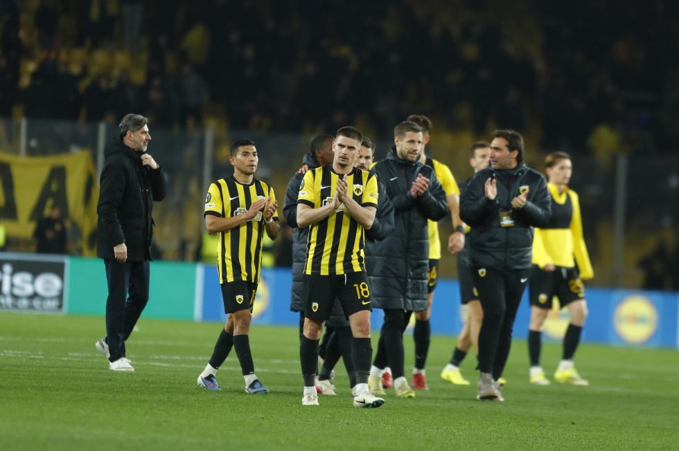 ΑΕΚ: Από τη Βελέζ και τη Νόα, στις αποδοκιμασίες μετά από πρόκριση στα προημιτελικά του Conference League (vids)