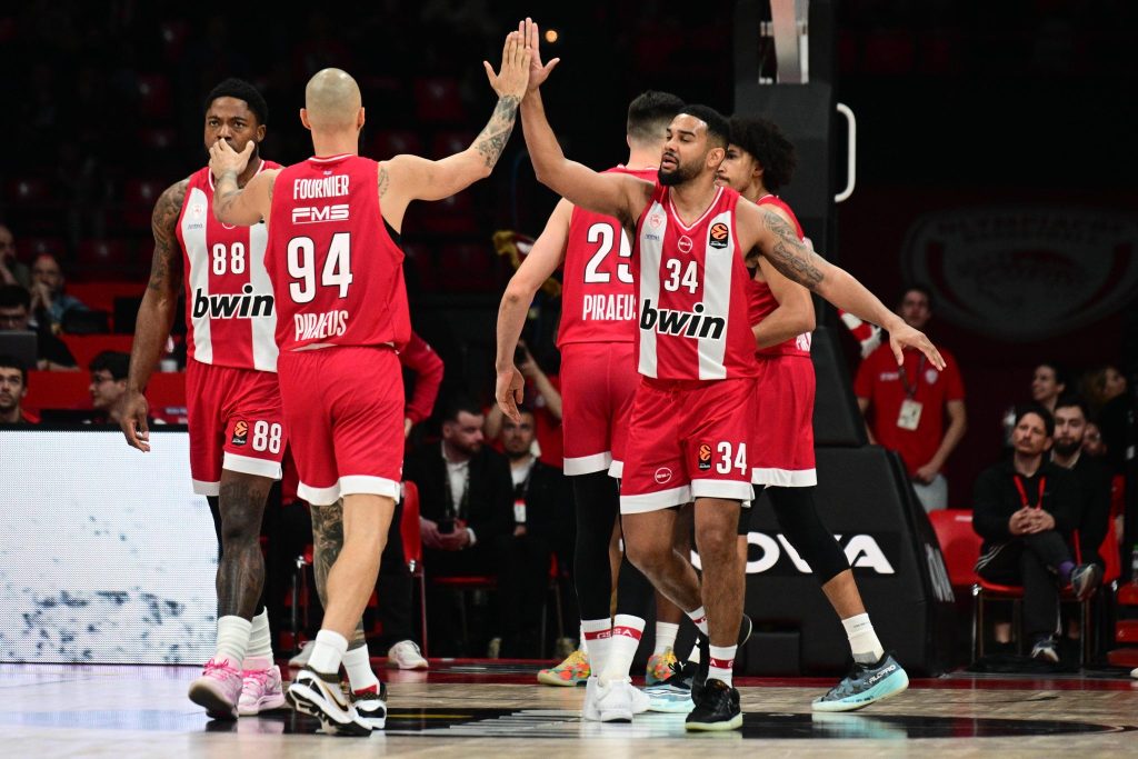 Ολυμπιακός – Μπασκόνια 90-80: Νίκη και αγκαλιά με το πλεονέκτημα