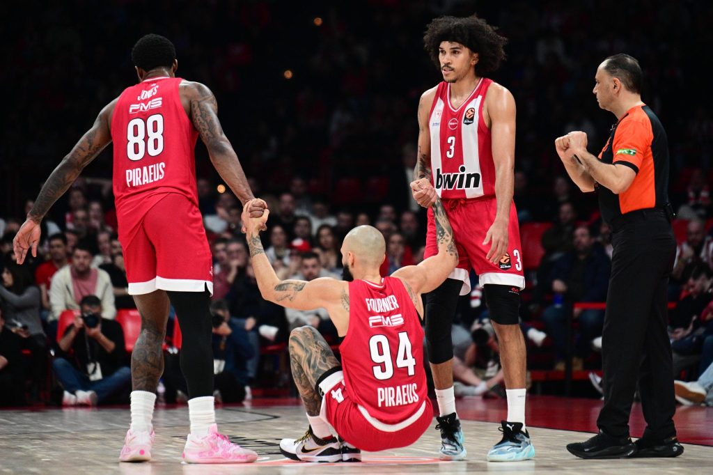 Τι χρειάζεται ο Ολυμπιακός για να κλειδώσει το πλεονέκτημα