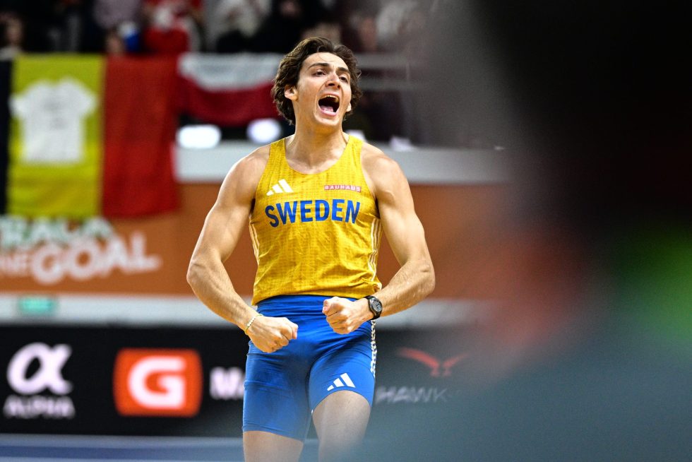 Συνεχίζει τη συλλογή μεταλλίων ο Ντουπλάντις: Έφτασε τα 23 χρυσά και τα τέσσερα σερί σε Παγκόσμιο κλειστού (vid)