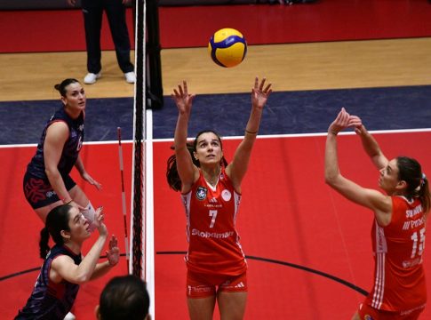 Νίκες για Ολυμπιακό και Παναθηναϊκό – Τα ζευγάρια των πλέι οφ και η βαθμολογία