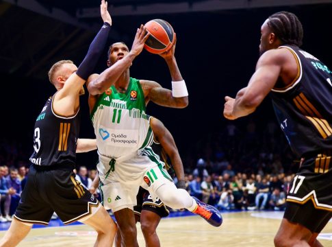 Παναθηναϊκός: «Έκρυψαν» την μπάλα Χέις-Ντέιβις και Ναν