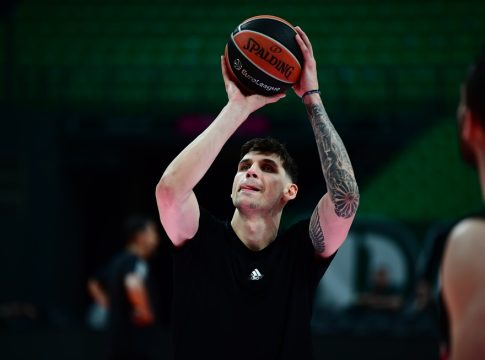 Μήτογλου: «Όταν είμαστε με την πλάτη στον τοίχο παίζουμε πολύ καλύτερο μπάσκετ»