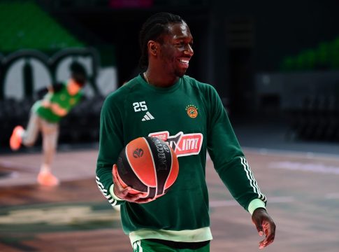 Ναν: «Ο στόχος μας πρώτα είναι να μπούμε στα playoffs και μετά το τρόπαιο»