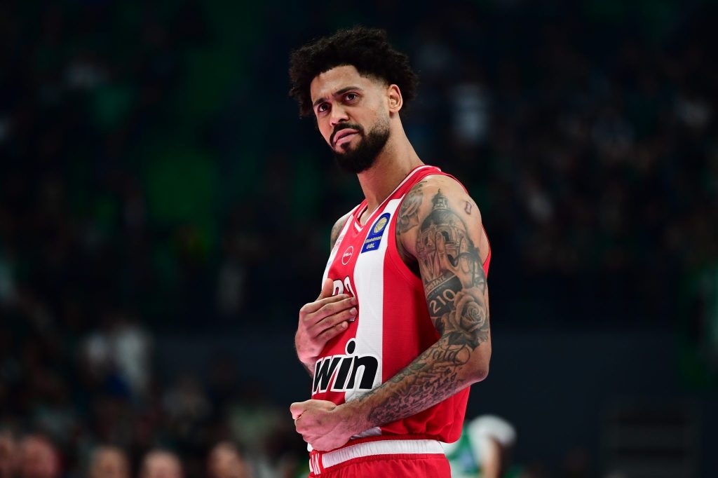 Το πρώτο μήνυμα του Ντόρσεϊ μετά το ντέρμπι και το like του Χέιζ-Ντέιβις! (pics)