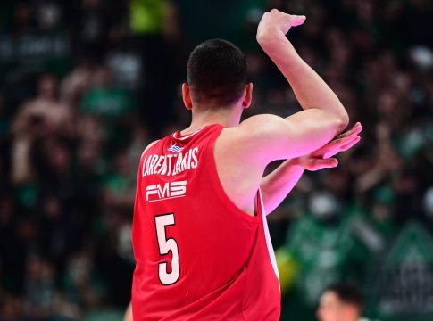 Λαρεντζάκης: «Πάντα είμαι έτοιμος, έχω αποδείξει τι μπορώ να κάνω»