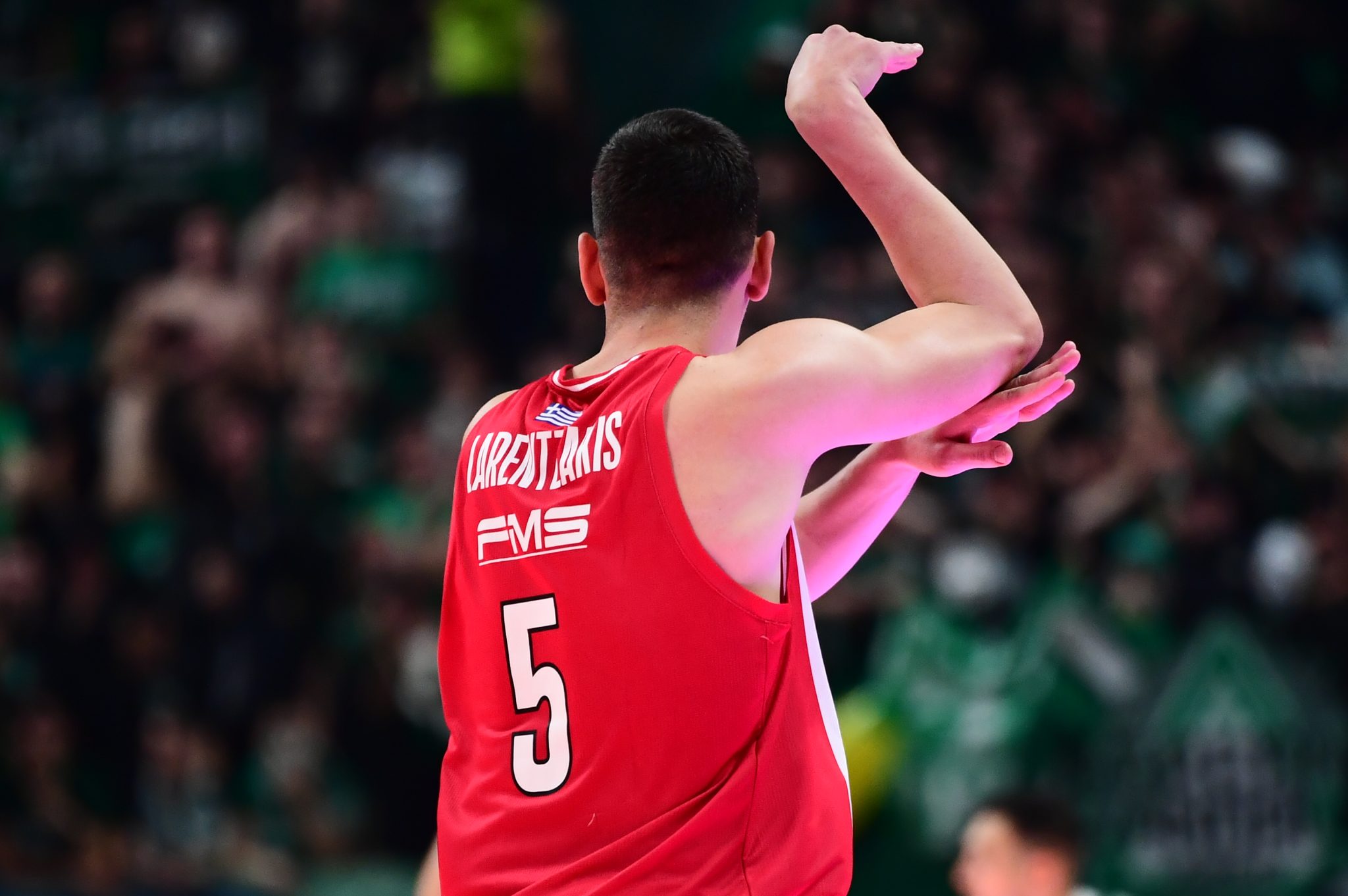 Λαρεντζάκης: «Πάντα είμαι έτοιμος, έχω αποδείξει τι μπορώ να κάνω»