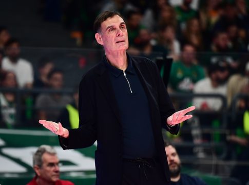 Μπαρτζώκας: «Οι δύο ομάδες είχανε ελλείψεις – Αν δεν χαλαρώναμε θα κερδίζαμε με 20 πόντους»