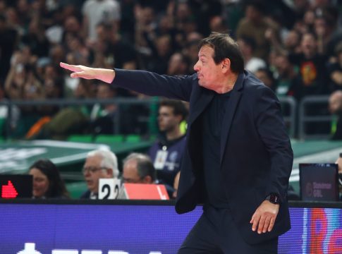 O Αταμάν που έκανε Τούρκο τον Λάρκιν και ήθελε και τον Ναν έκανε θέμα στη συνέντευξη Τύπου τον Γουόκαπ και τον Ντόρσει