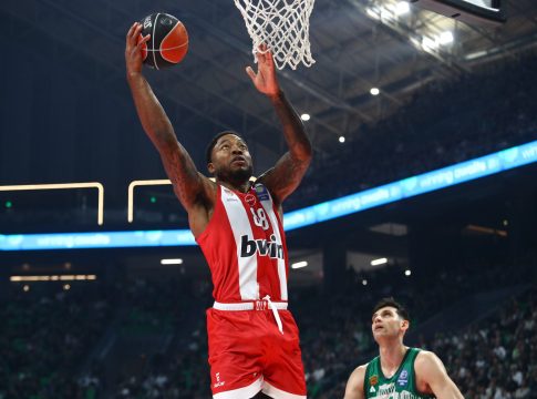 Η αλήθεια για την κίνηση του Ταϊρίκ Τζόουνς – Το βίντεο με το «W» που εκθέτει όσους έλεγαν για άσεμνη χειρονομία (vid)