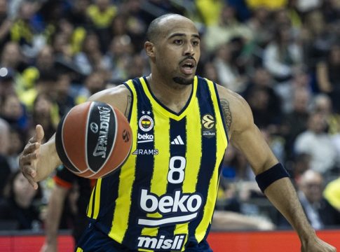 Φενέρμπαχτσε – Αρμάνι Μιλάνο 79-75: «Ζόρικη» νίκη για την ομάδα του Γιασικεβίτσιους