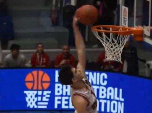 Θανάσης Σπανούλης: Ο γιος του «Kill Bill» έκλεψε και κάρφωσε υπό το βλέμμα του πατέρα του (vid)