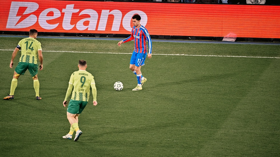 Conference League: Άντεξε στο Selhurst Park η ΑΕΚ Λάρνακας (0-0) – «Λύτρωση» για Φιορεντίνα στο 90+3′ (2-1)