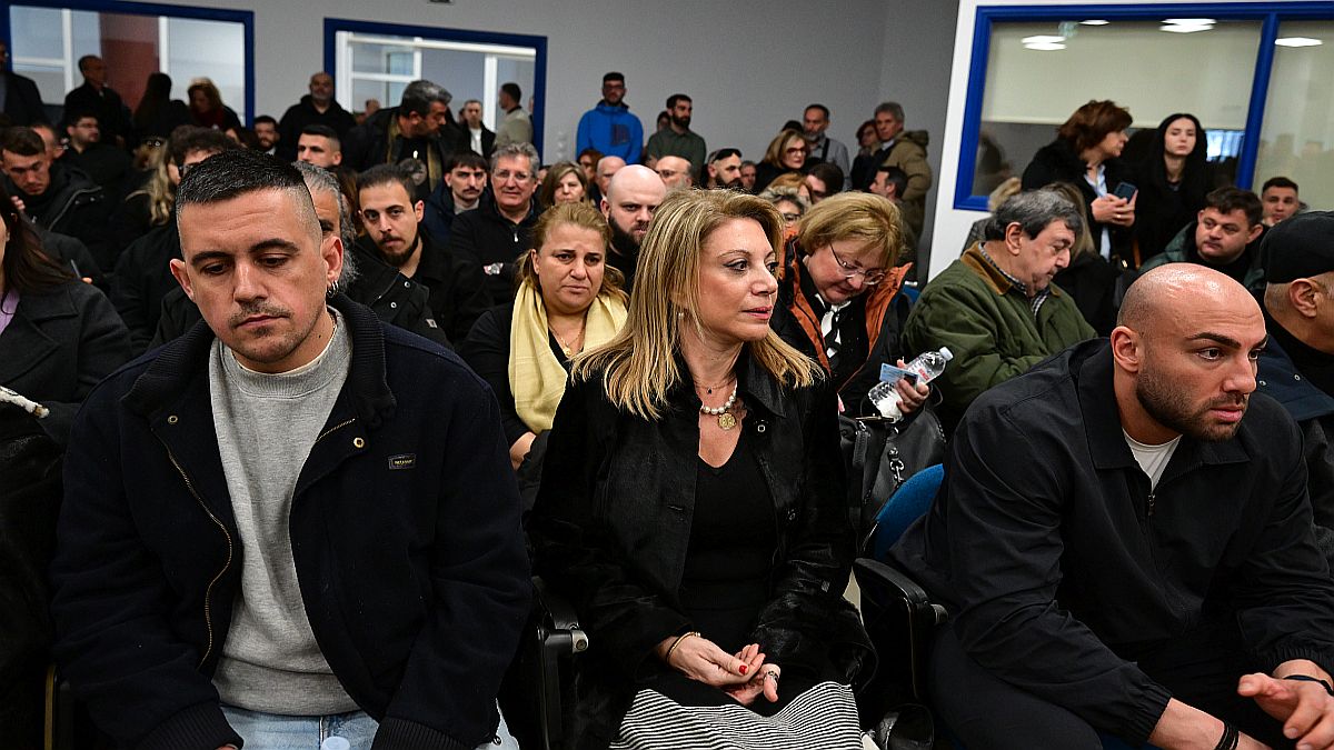 Δίκη Τεμπών: Αποκάλυψη «σεισμός» για την αίθουσα της ντροπής – Κόστισε 1,6 εκατ. ευρώ και δεν χωρούσε καν τους συγγενείς