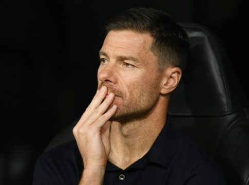 Επισημοποιείται το deal της Λίβερπουλ με τον Τσάμπι Αλόνσο – Όλες οι λεπτομέρειες