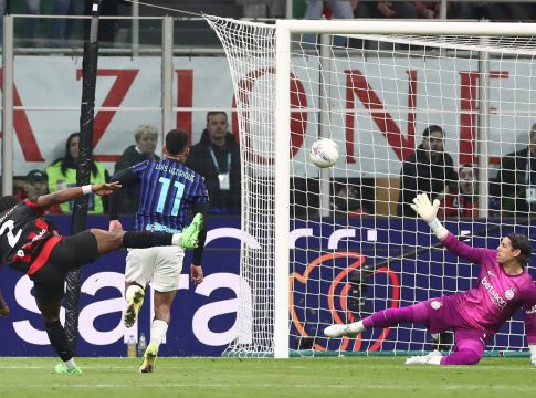 Μίλαν – Ίντερ 1-0: Πήραν το ντέρμπι και ελπίζουν στο θαύμα οι «ροσονέρι»