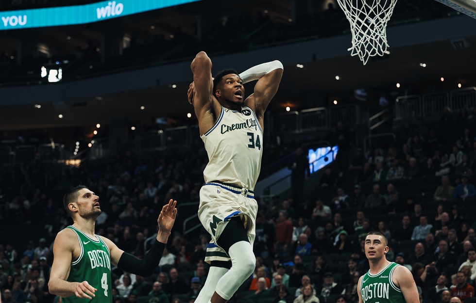 Αυτά έκανε ο Γιάννης Αντετοκούνμπο στην επιστροφή του στην δράση (vid)