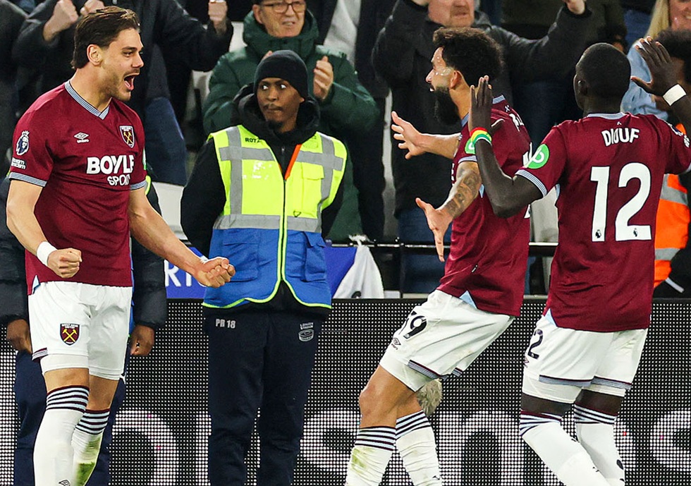 «Κάρφωσε» τη Σίτι με κεφαλιά ο Μαυροπάνος (vid)