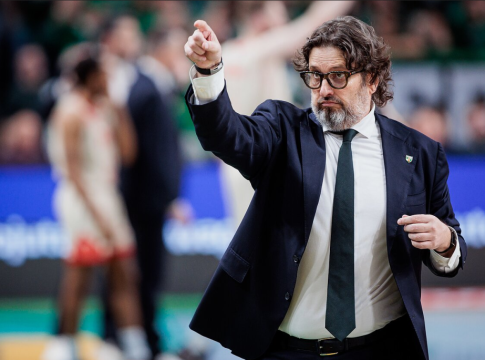 Στη Θεσσαλονίκη άμεσα ο Τρινκιέρι για τον ΠΑΟΚ – Πότε έρχεται στην Ελλάδα