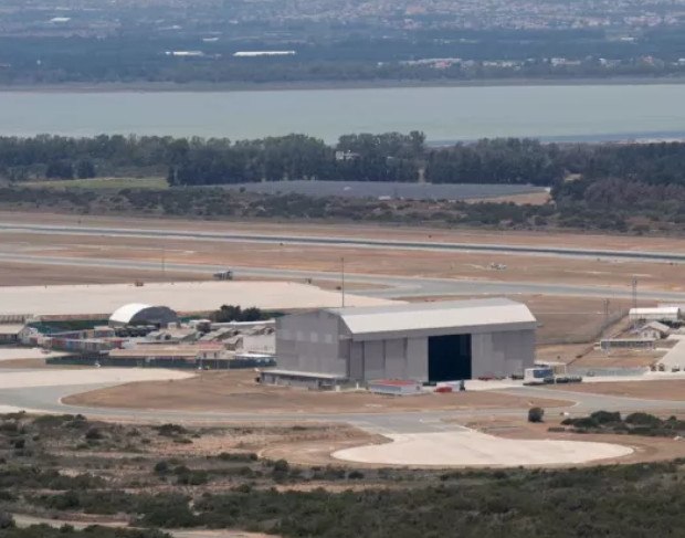 Λευκωσία για την επίθεση στη βρετανική στρατιωτική βάση στο Ακρωτήρι: «Περιορισμένες ζημιές»