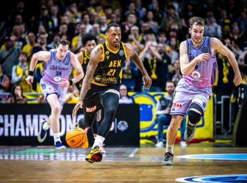 Άλμπα Βερολίνου – ΑΕΚ 88-93: «Πέταξε» για τα προημιτελικά του BCL πρώτη και αήττητη η Ένωση