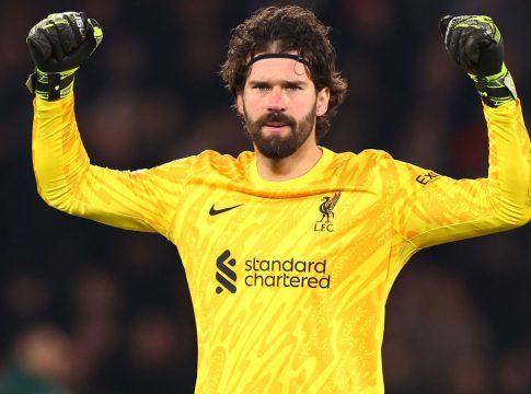 Πλήγμα για τη Λίβερπουλ: Εκτός αποστολής ο Άλισον για το πρώτο ματς με τη Γαλατάσαραϊ