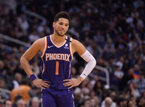 «Βόμβα» από τον Ντέβιν Μπούκερ: «Ναι, ίσως παίξω και στην Ελλάδα…»