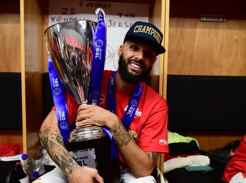 Φουρνιέ: «Ο Ολυμπιακός φτιάχτηκε για μένα – Το ’24 σκέφτηκα να αποσυρθώ»