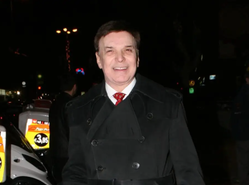 Πέθανε ο Γιώργος Μαρίνος σε ηλικία 87 ετών – Θρήνος για τον σπουδαίο showman