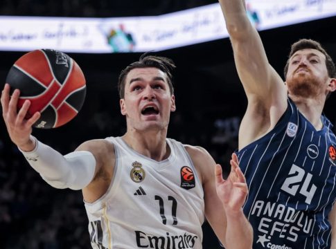 Ρεάλ Μαδρίτης – Αναντολού Εφές 82-71: Οι Μαδριλένοι επικράτησαν της Εφές και έφτασαν τον Ολυμπιακό
