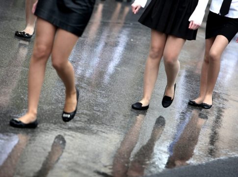 «Κλειδώνει» κακοκαιρία στις παρελάσεις της 25ης Μαρτίου: Πότε ξεκινάει το νέο κύμα