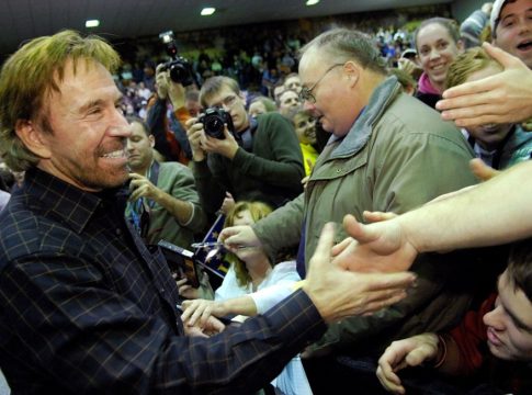 Τσακ Νόρις: Φίλοι και συνεργάτες τον αποχαιρετούν με αφιερώματα