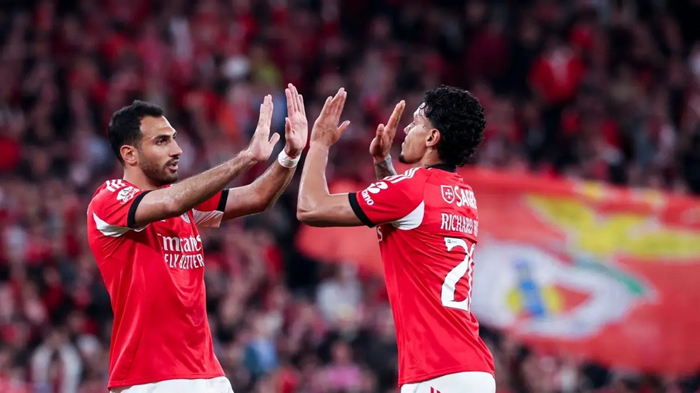 Μπενφίκα – Γκιμαράες 3-0: Τριάρα των «αετών» με σκόρερ Παυλίδη