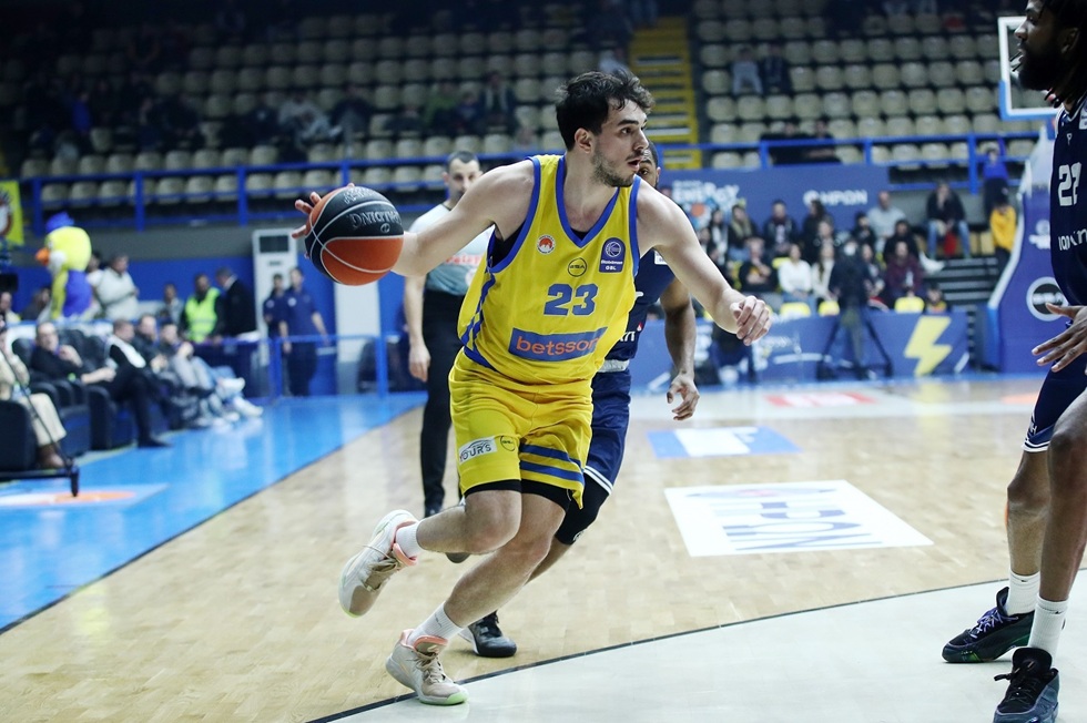 Παπαδάκης: «Πολύ δύσκολο το έργο μας κόντρα στην ΑΕΚ»