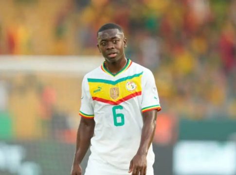 Μεντί: «Οι άνθρωποι βλέπουν τους Αφρικανούς σαν κλόουν»