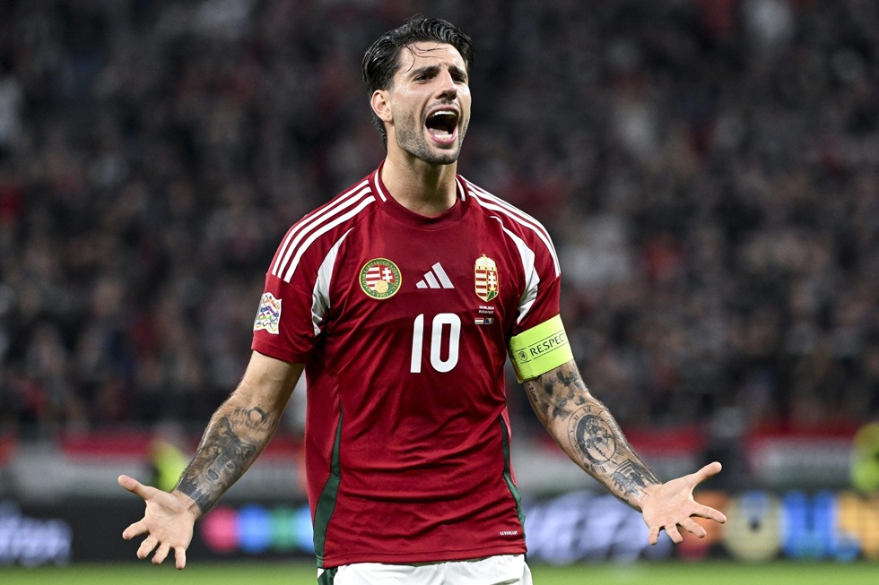 «Βασιλιάς» Σομποσλάι – Εντυπωσιακή ατμόσφαιρα στο «Πούσκας Αρένα» (vid)