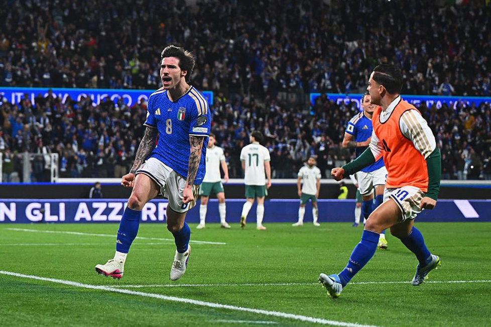 Η Ιταλία ένα βήμα πριν την επιστροφή της σε Μουντιάλ, μοιραίος για την Αλβανία ο Στρακόσα – Τα ζευγάρια των τελικών
