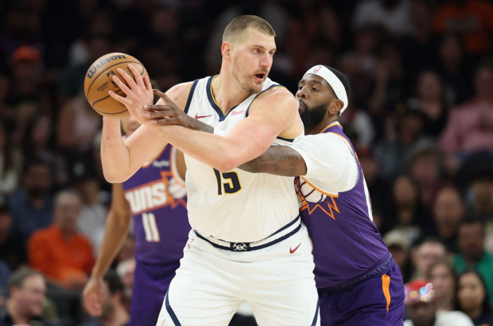 «Τριπλός» Γιόκιτς οδήγησε τους Νάγκετς στη νίκη επί των Σανς – Τα αποτελέσματα του NBA (vids)