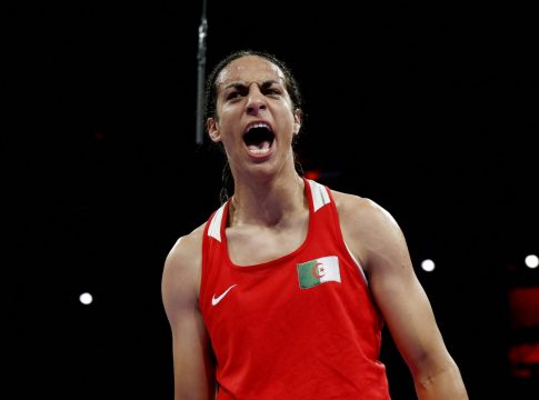 Η ΔΟΕ απέκλεισε τις τρανς αθλήτριες από τις γυναικείες κατηγορίες