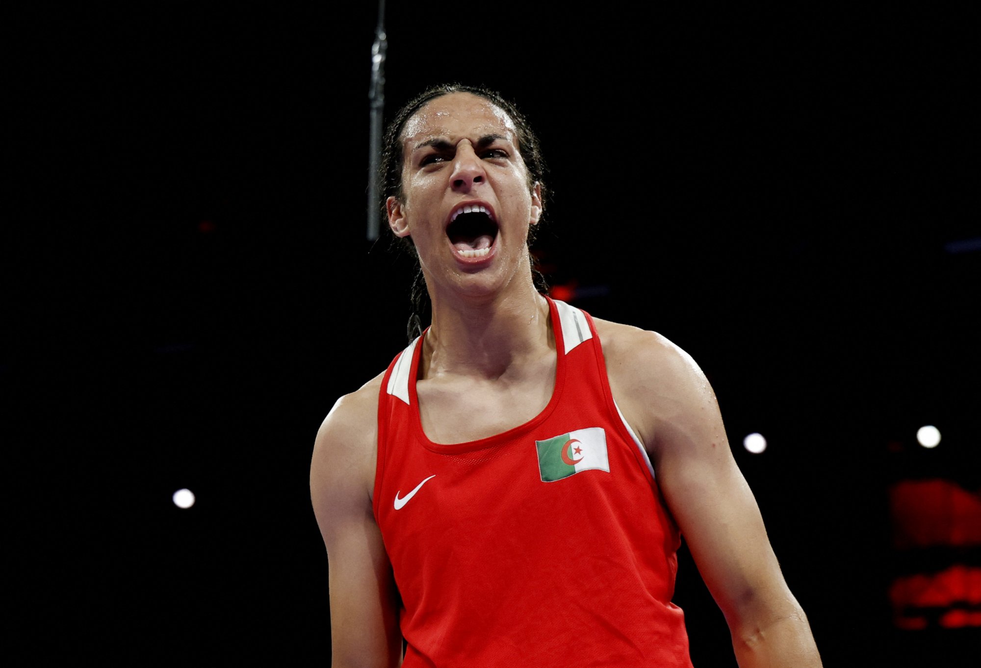 Η ΔΟΕ απέκλεισε τις τρανς αθλήτριες από τις γυναικείες κατηγορίες