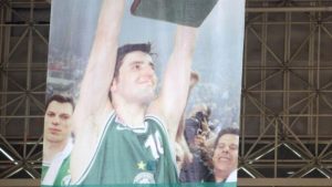 Πώς σχολίασαν στη Σερβία το κατέβασμα του λάβαρου με τον Μποντιρόγκα