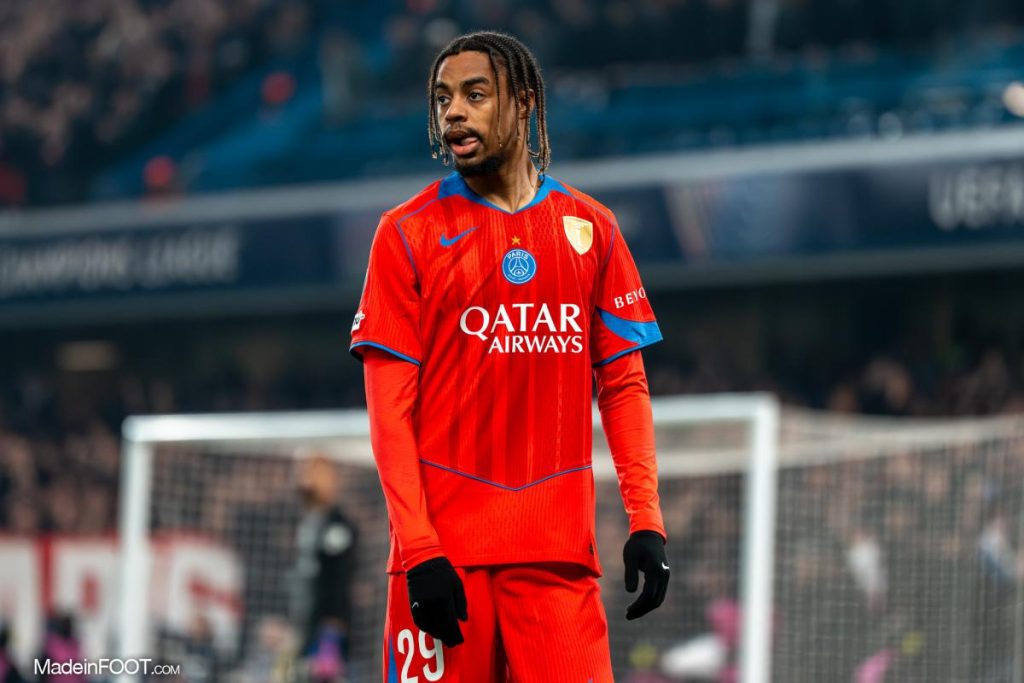 Πλήγμα με Μπαρκολά στην Παρί Σεν Ζερμέν