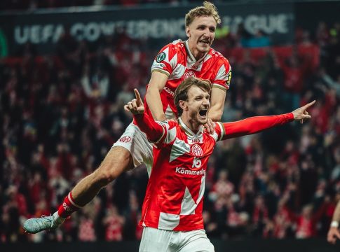 Conference League: Αγχωτική πρόκριση για Φιορεντίνα (2-1), πέρασε και η Μάιντς (2-0)