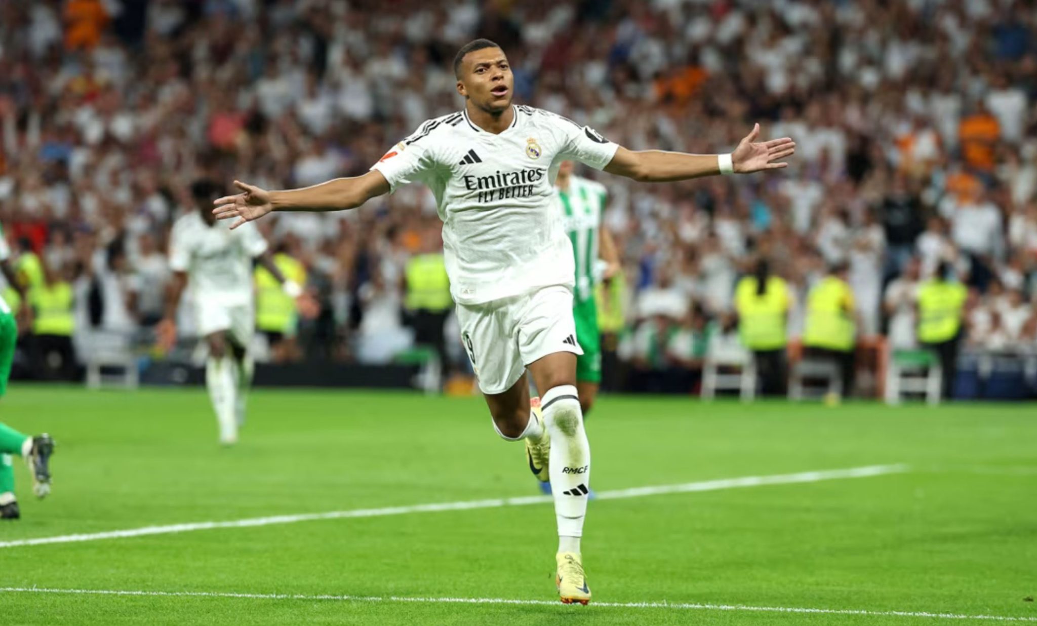 Και παιχταράς και «παίκτης»: Σενάρια για παράλληλη σχέση του Εμπαπέ με ηθοποιό και influencer