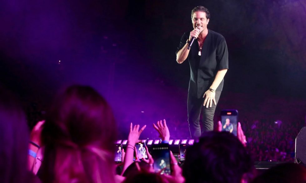 Νίκος Οικονομόπουλος: Τι έγινε και κάποιοι αντέδρασαν αρνητικά σε εμφάνισή του στα μπουζούκια