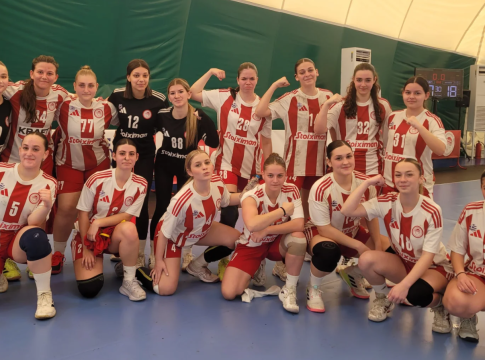 Νίκη με 27-18 για τα κορίτσια του Ολυμπιακού