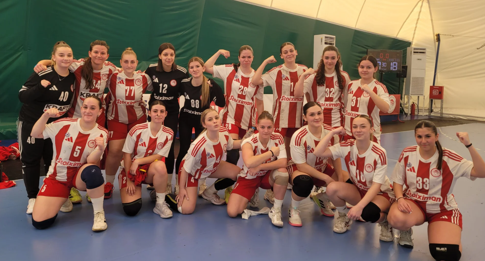 Νίκη με 27-18 για τα κορίτσια του Ολυμπιακού