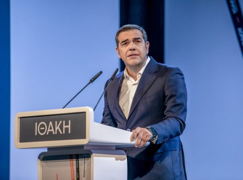 Τσίπρας: «Ο ΠΑΟΚ πήρε το πρώτο του πρωτάθλημα όταν έφτιαξε ομάδα» – Η ατάκά του για τον Παναθηναϊκό