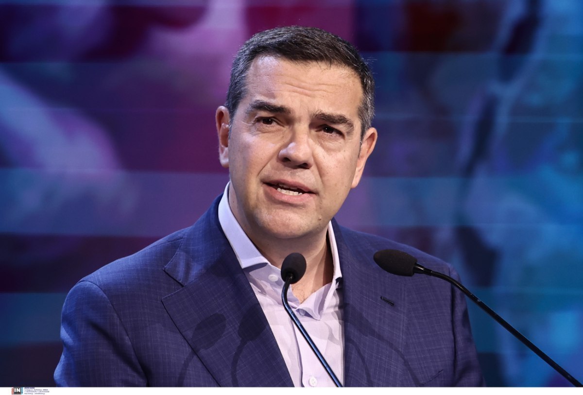 Έριξε το σύνθημα ο Τσίπρας: Στο +3 το κόμμα – Mε νέα χρώματα το Ινστιτούτο